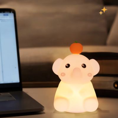 bebe-veilleuse-elephant-apaisant