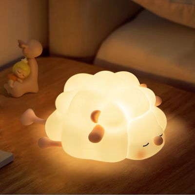 bebe-veilleuse-mouton-rose