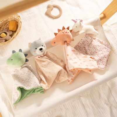 doudou-bébé-mignon