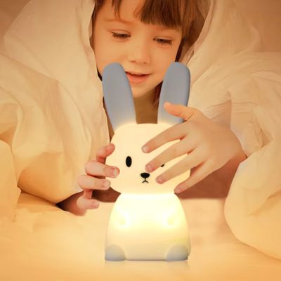 veilleuse-bébé-lapin-magique